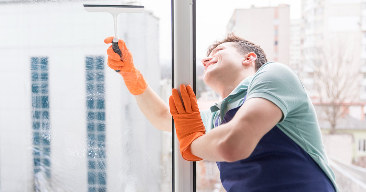 Jak dbać o okna – krok po kroku